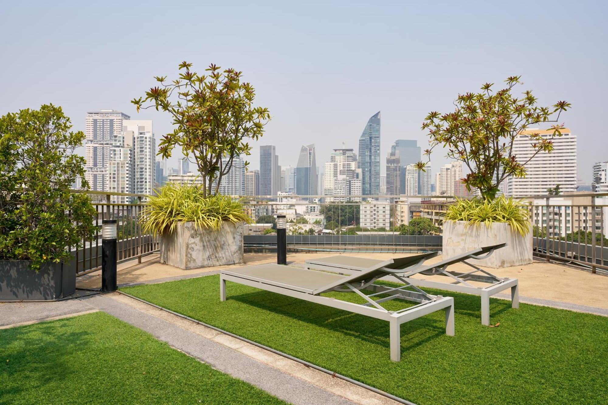 Shine Aparthotels Sukhumvit Thonglor Bangkok Exteriör bild