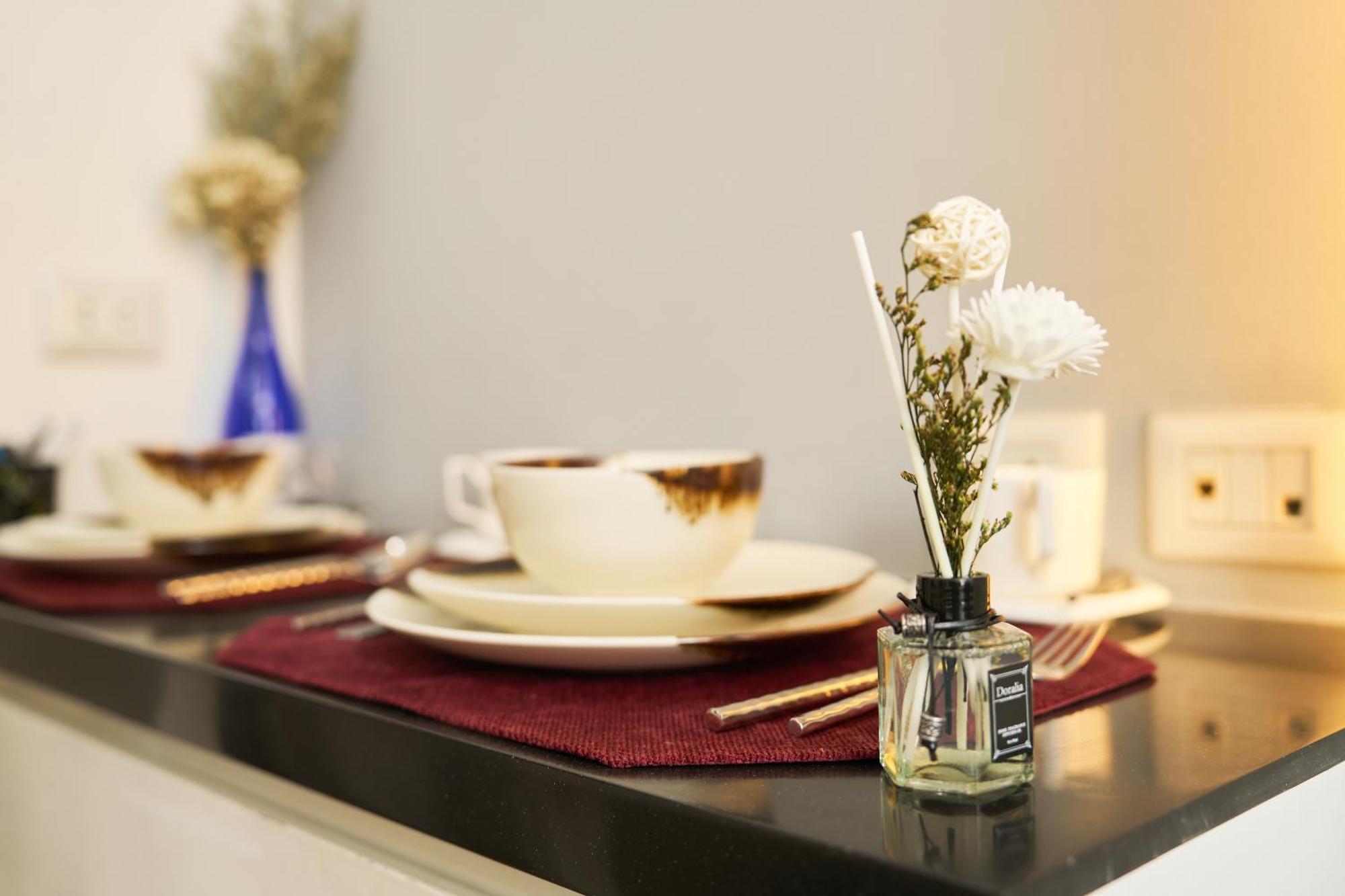 Shine Aparthotels Sukhumvit Thonglor Bangkok Rum bild